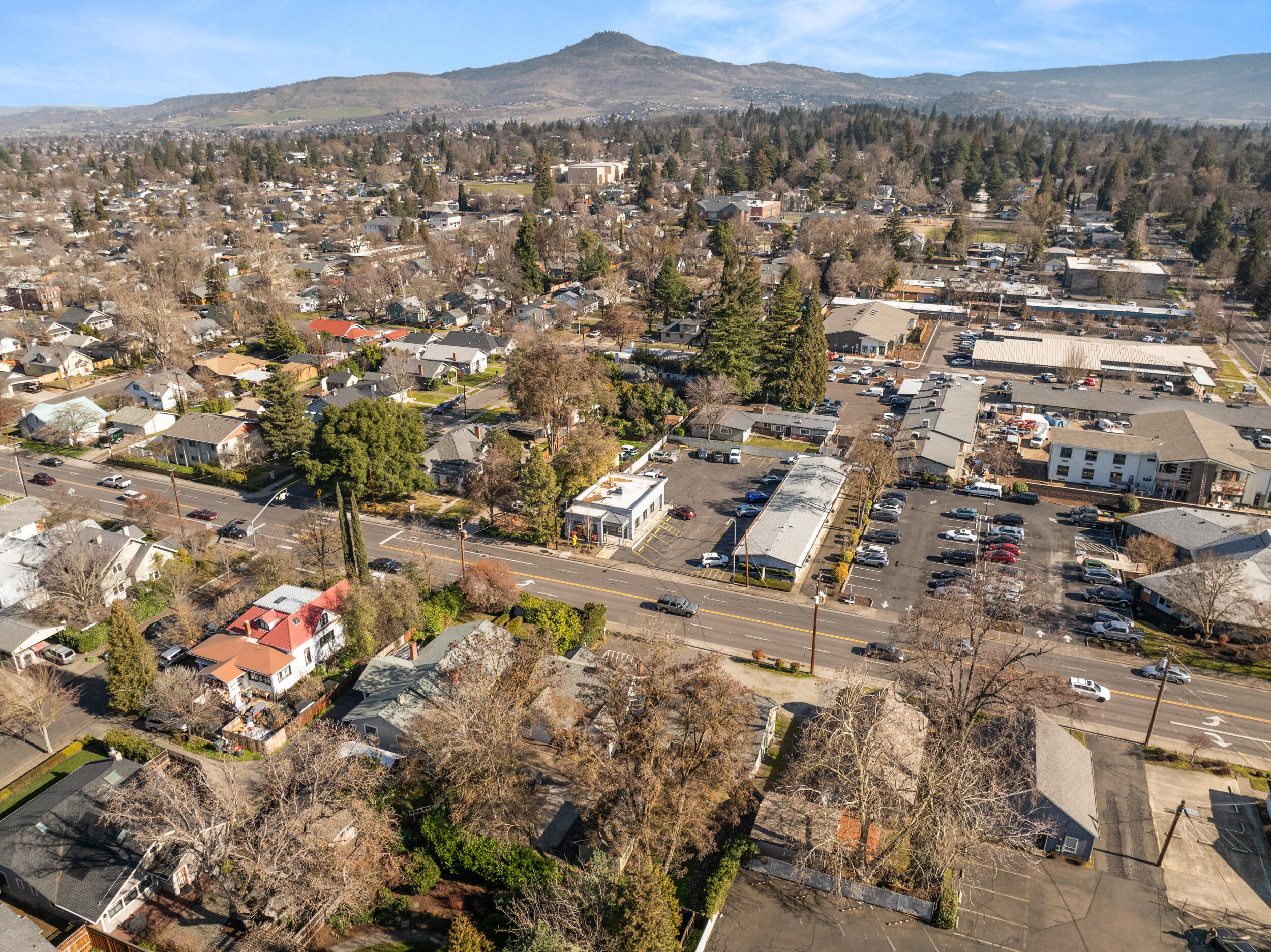 27 Crater Lake Avenue