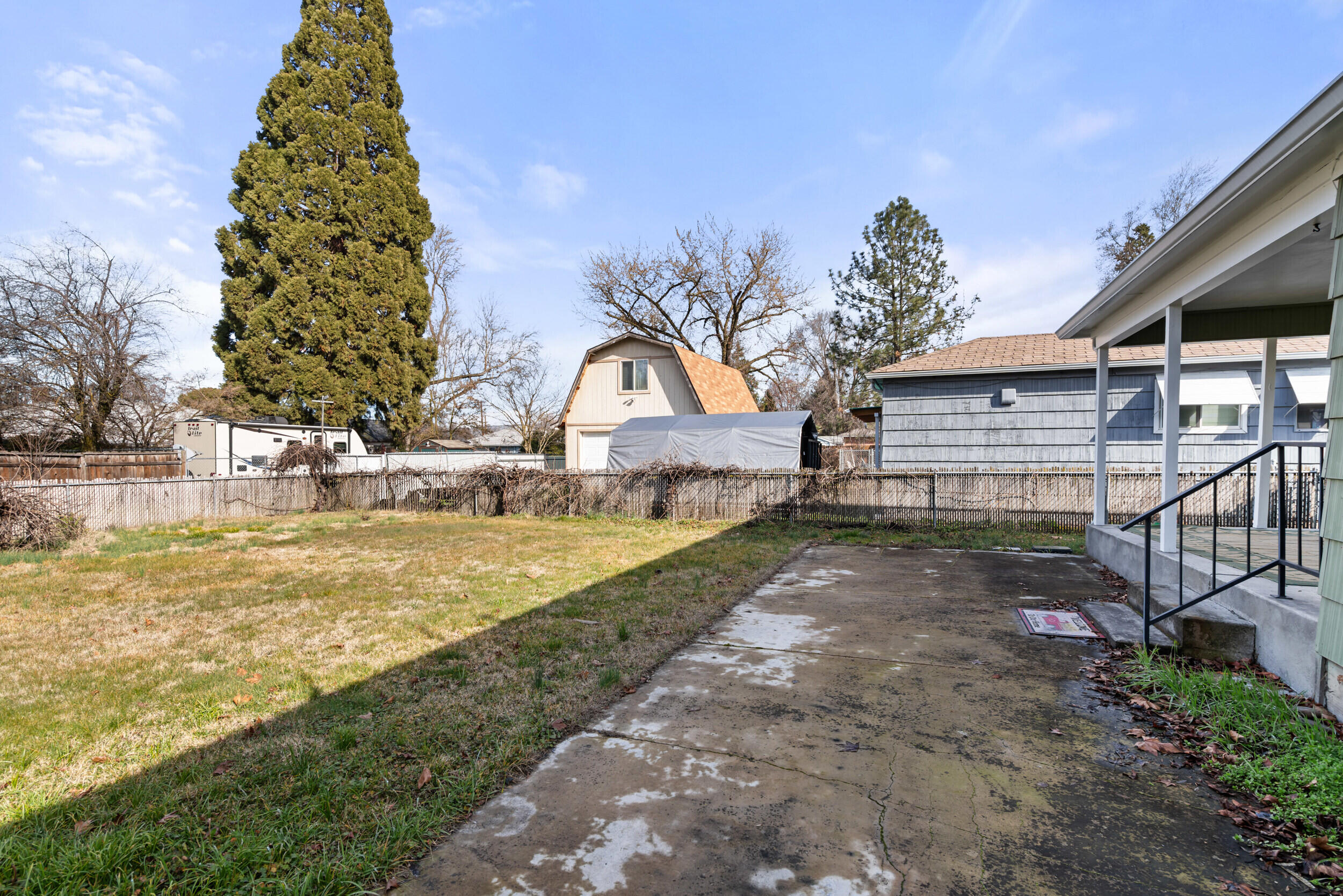 1124 Mt Pitt Avenue