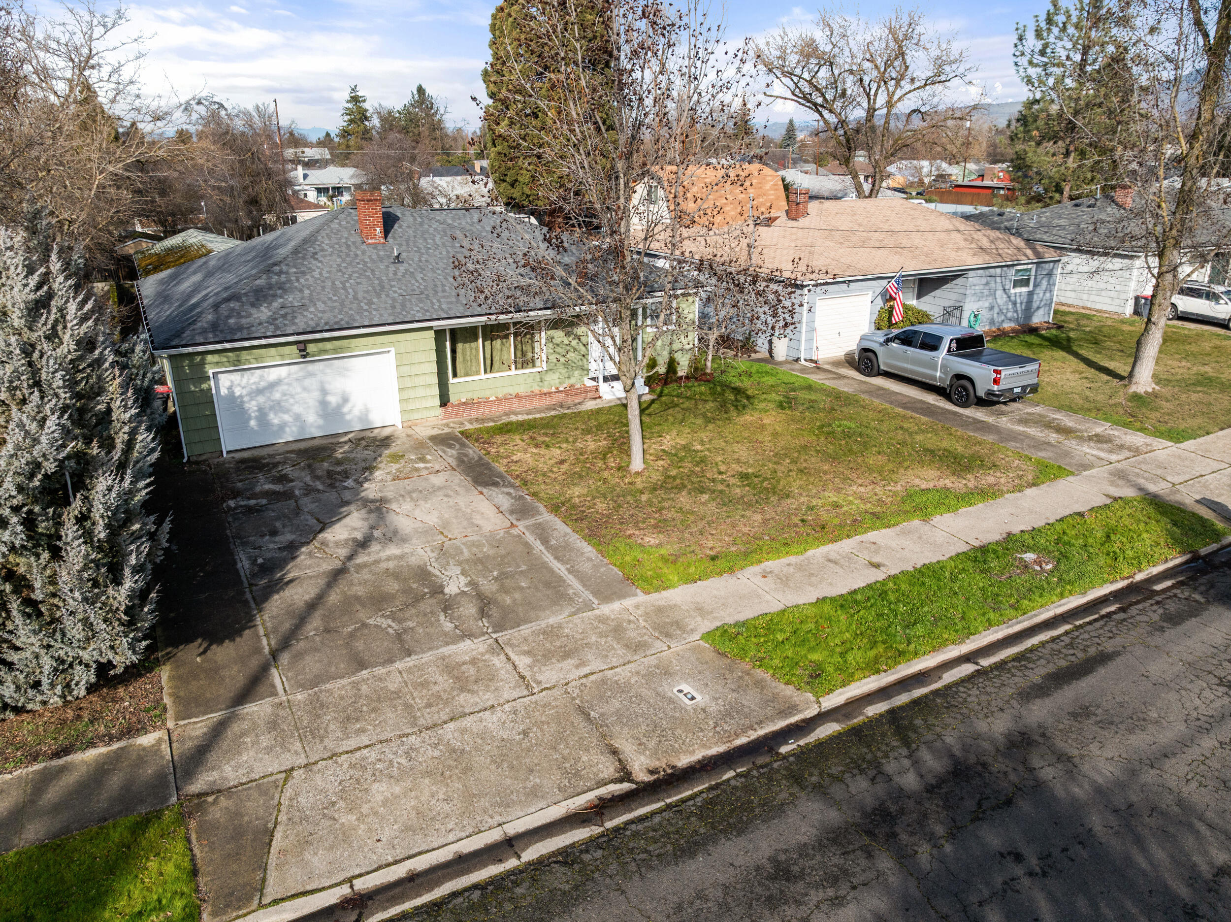 1124 Mt Pitt Avenue