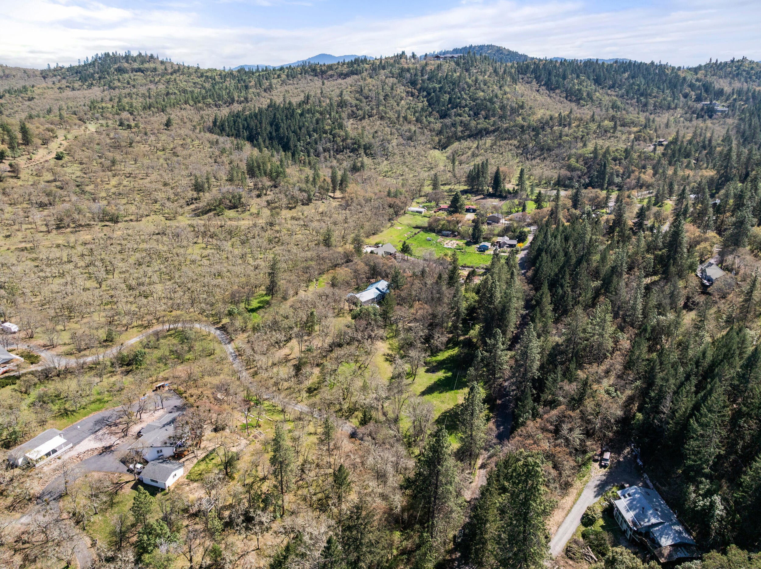 1237 Daisy Creek Road