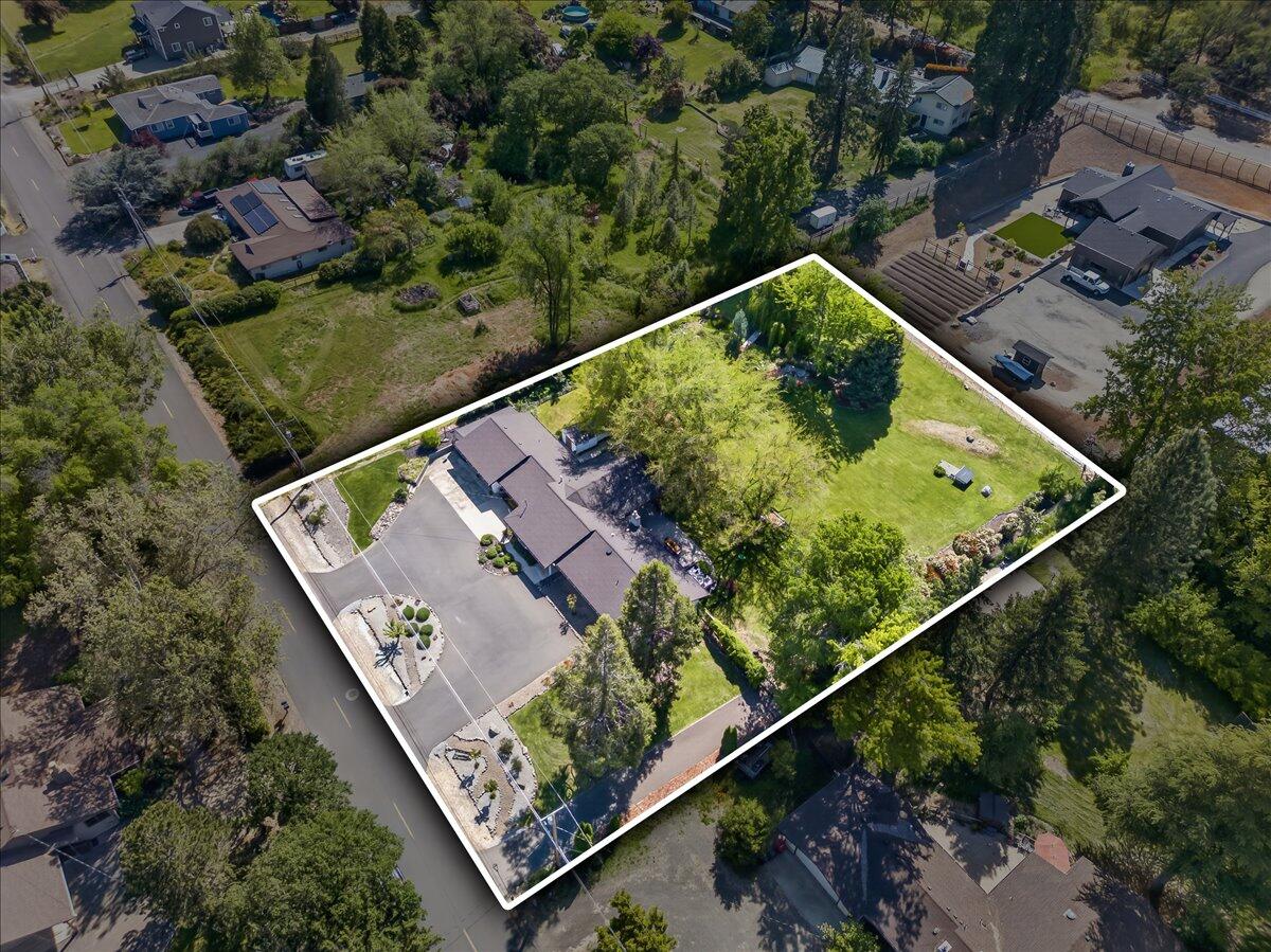 2050 Magnolia Avenue
