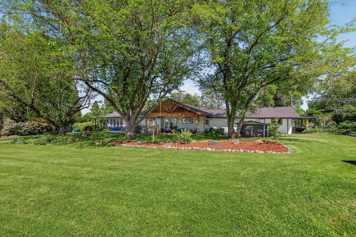 2050 Magnolia Avenue