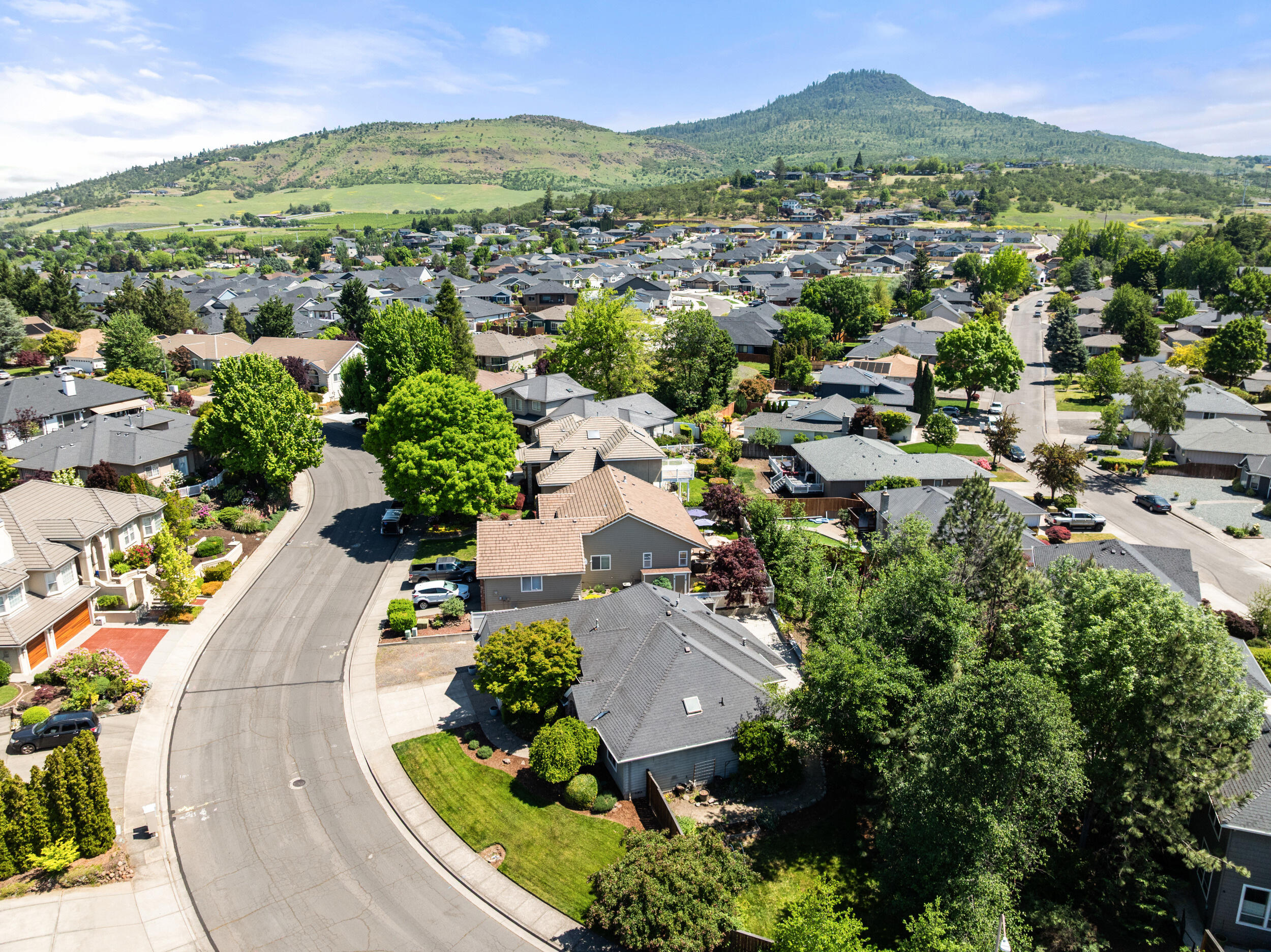 2738 Kerrisdale Ridge Drive