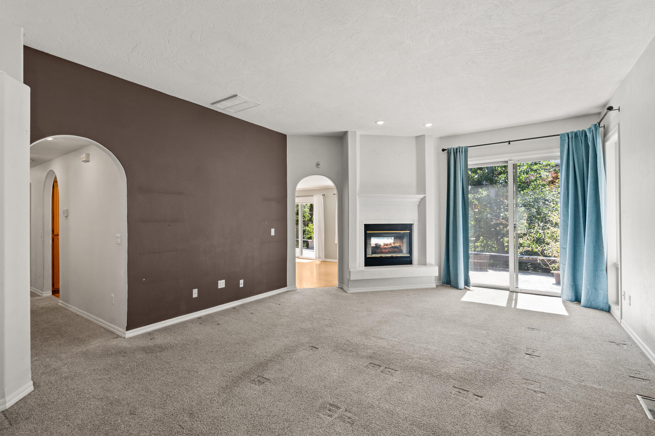 2738 Kerrisdale Ridge Drive