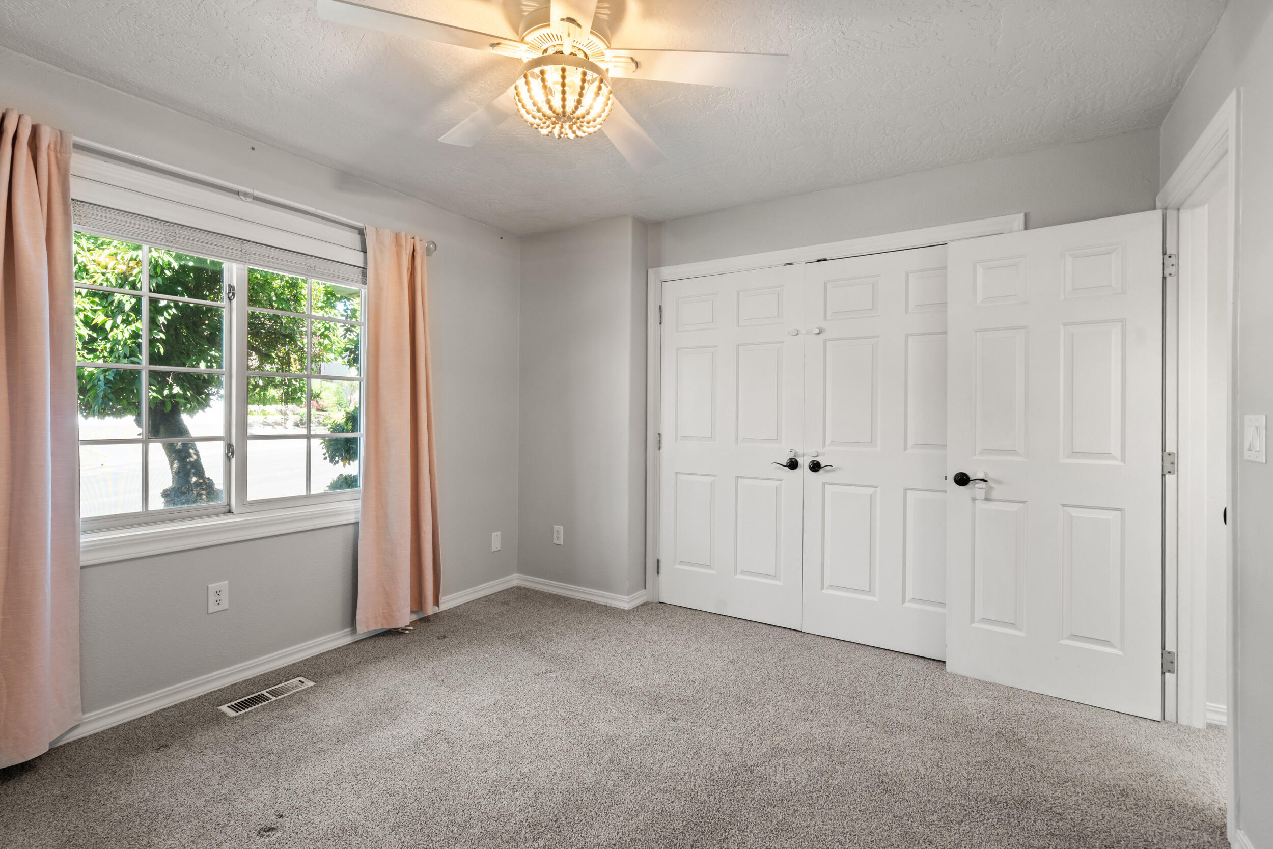 2738 Kerrisdale Ridge Drive