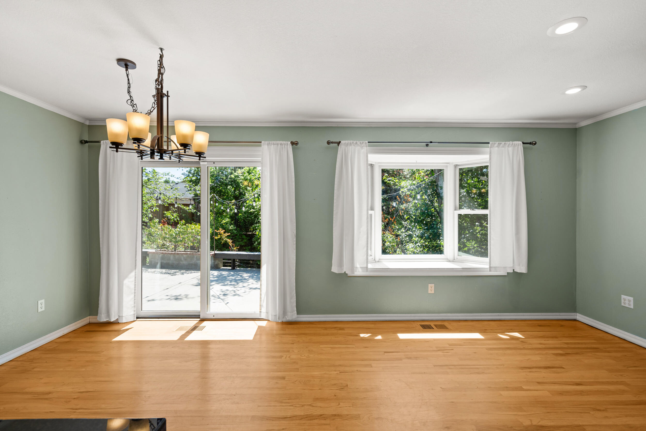 2738 Kerrisdale Ridge Drive