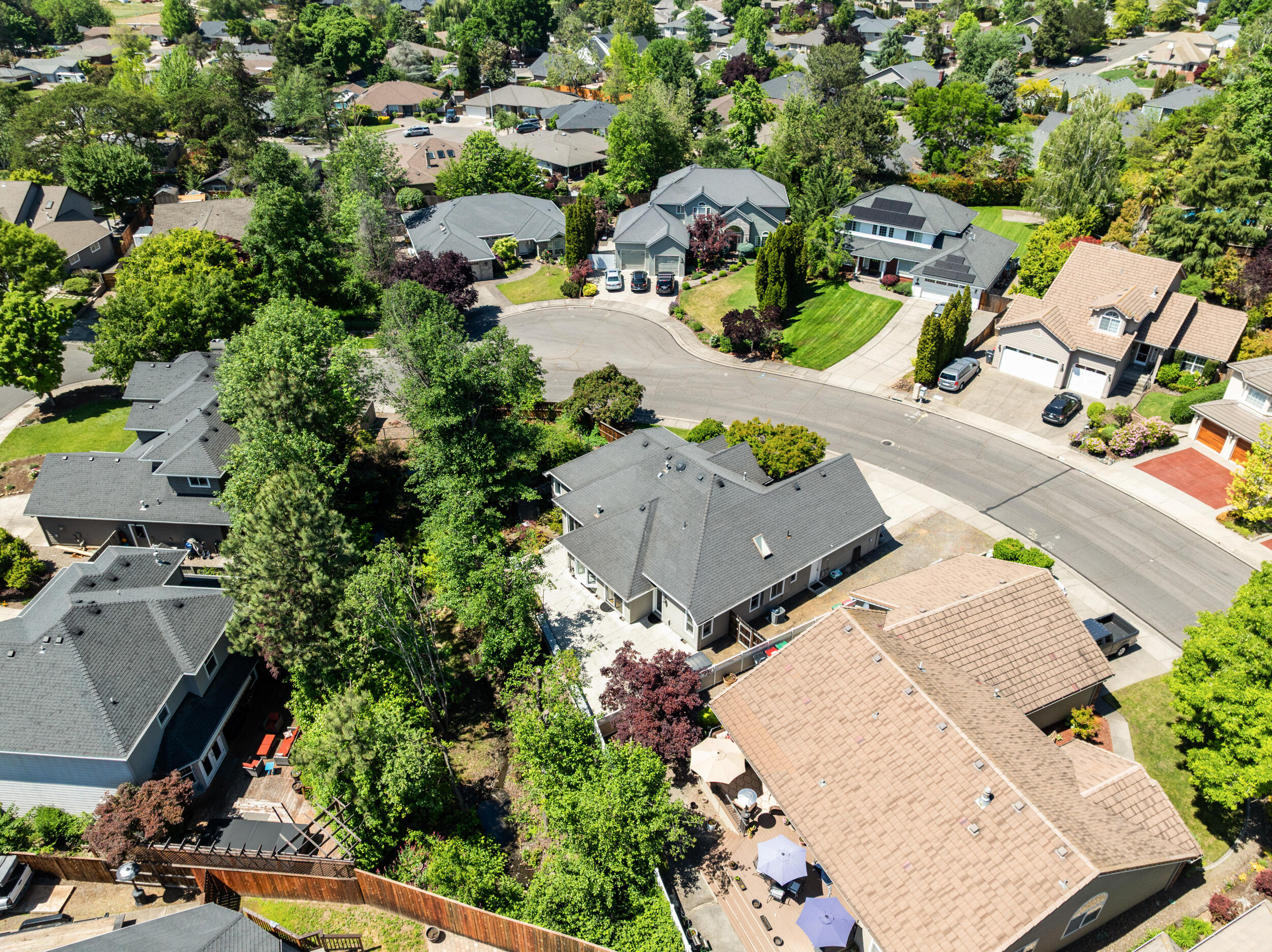 2738 Kerrisdale Ridge Drive