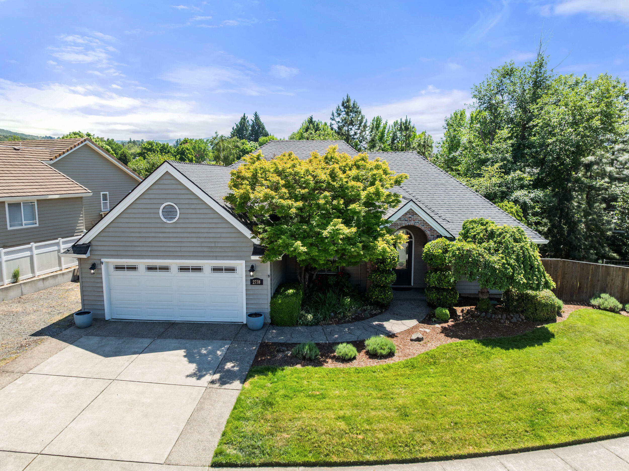 2738 Kerrisdale Ridge Drive