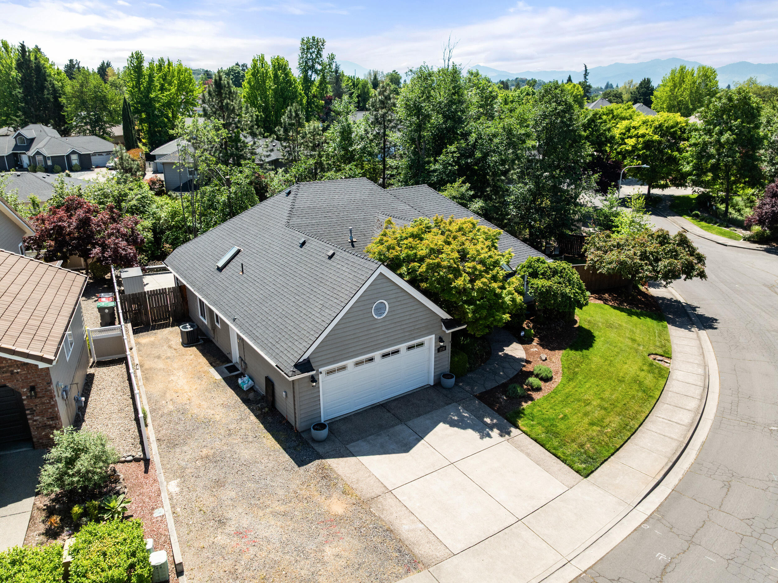 2738 Kerrisdale Ridge Drive