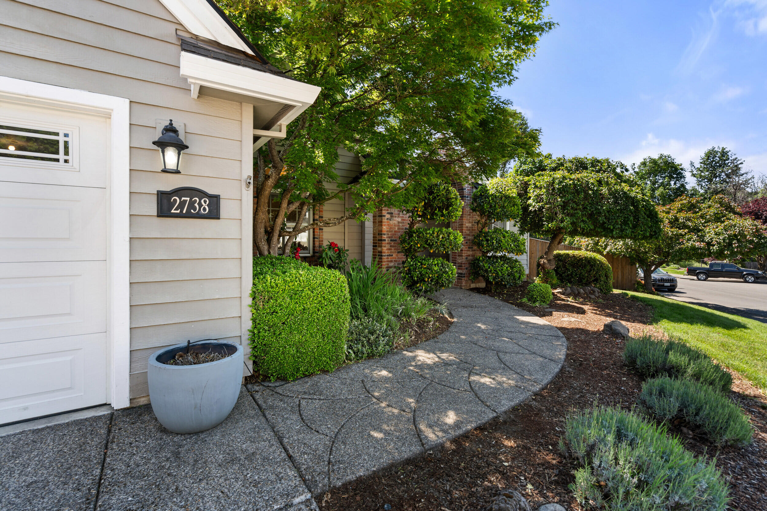 2738 Kerrisdale Ridge Drive