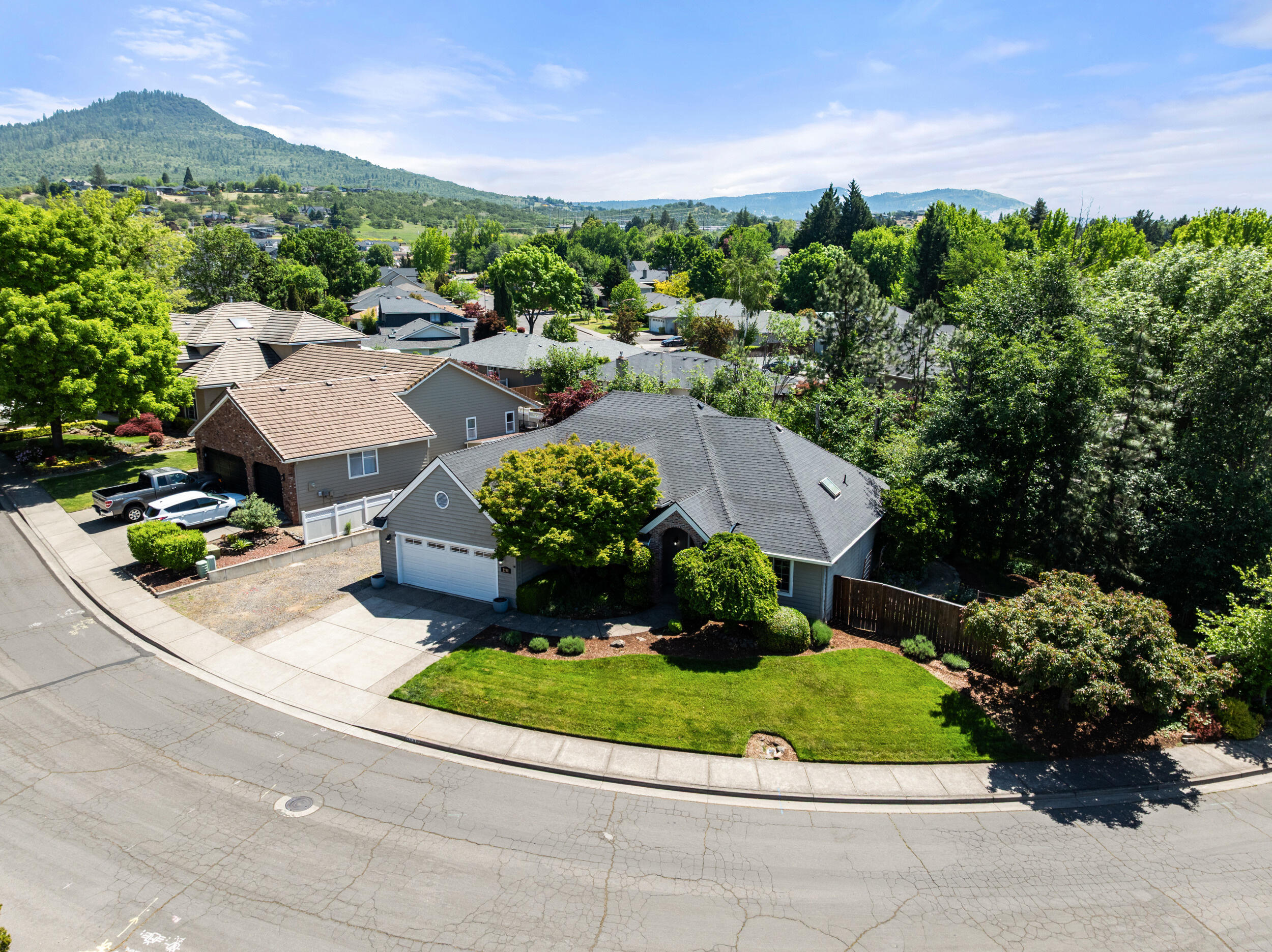 2738 Kerrisdale Ridge Drive