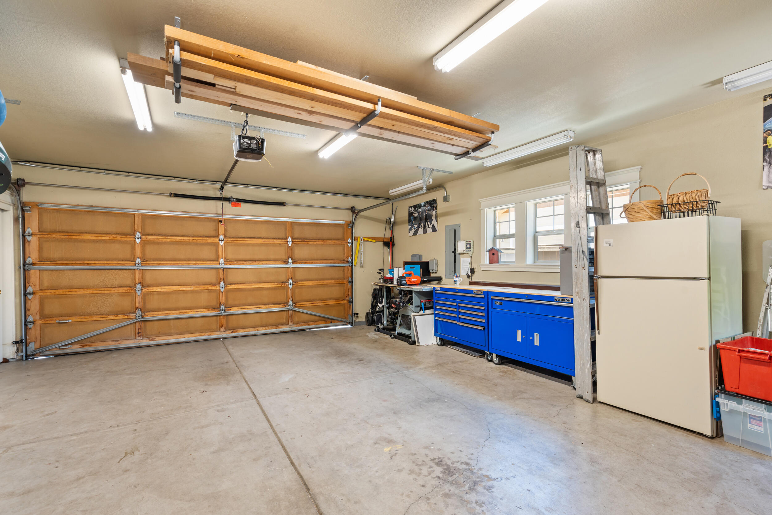 880 Singler Lane