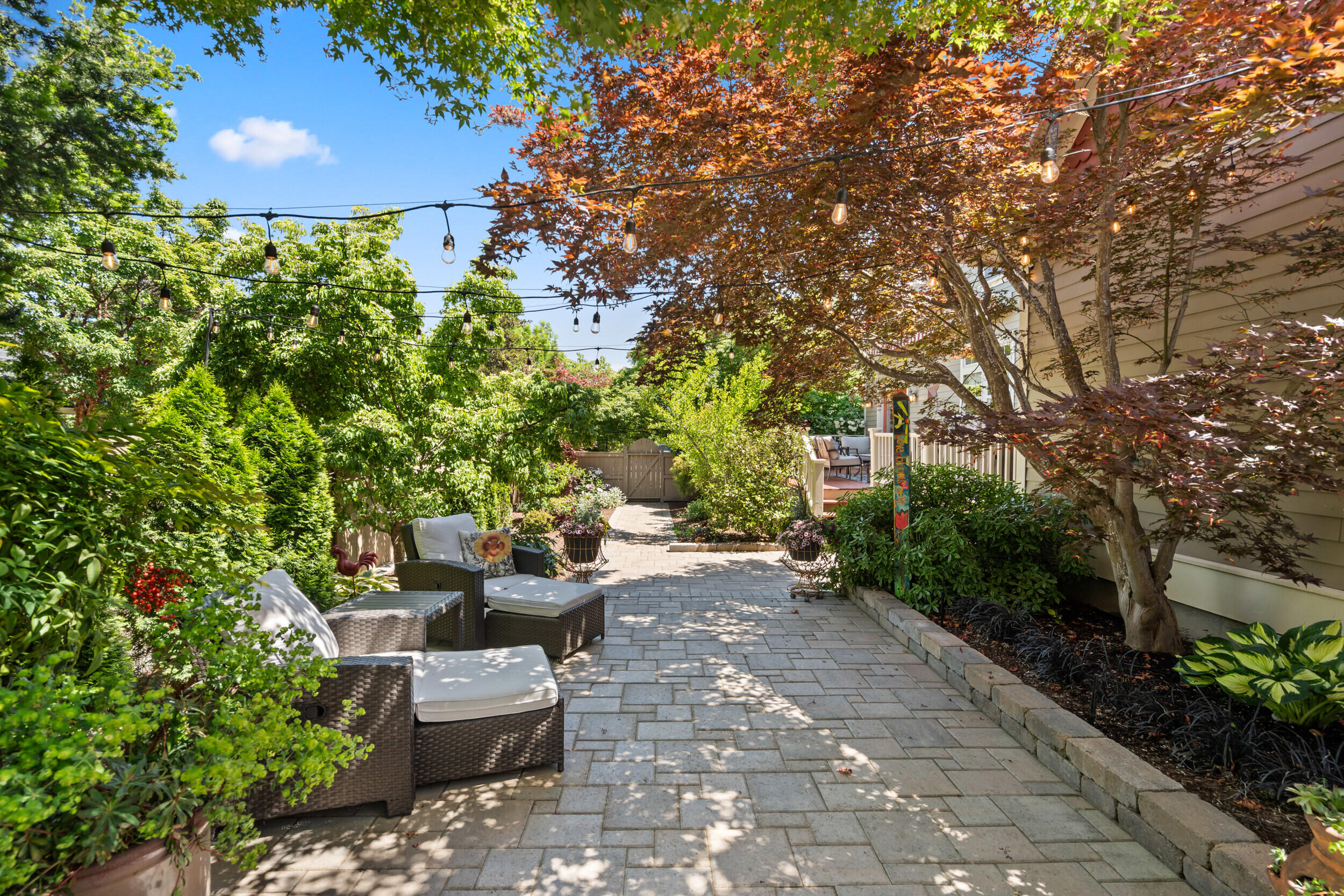 880 Singler Lane