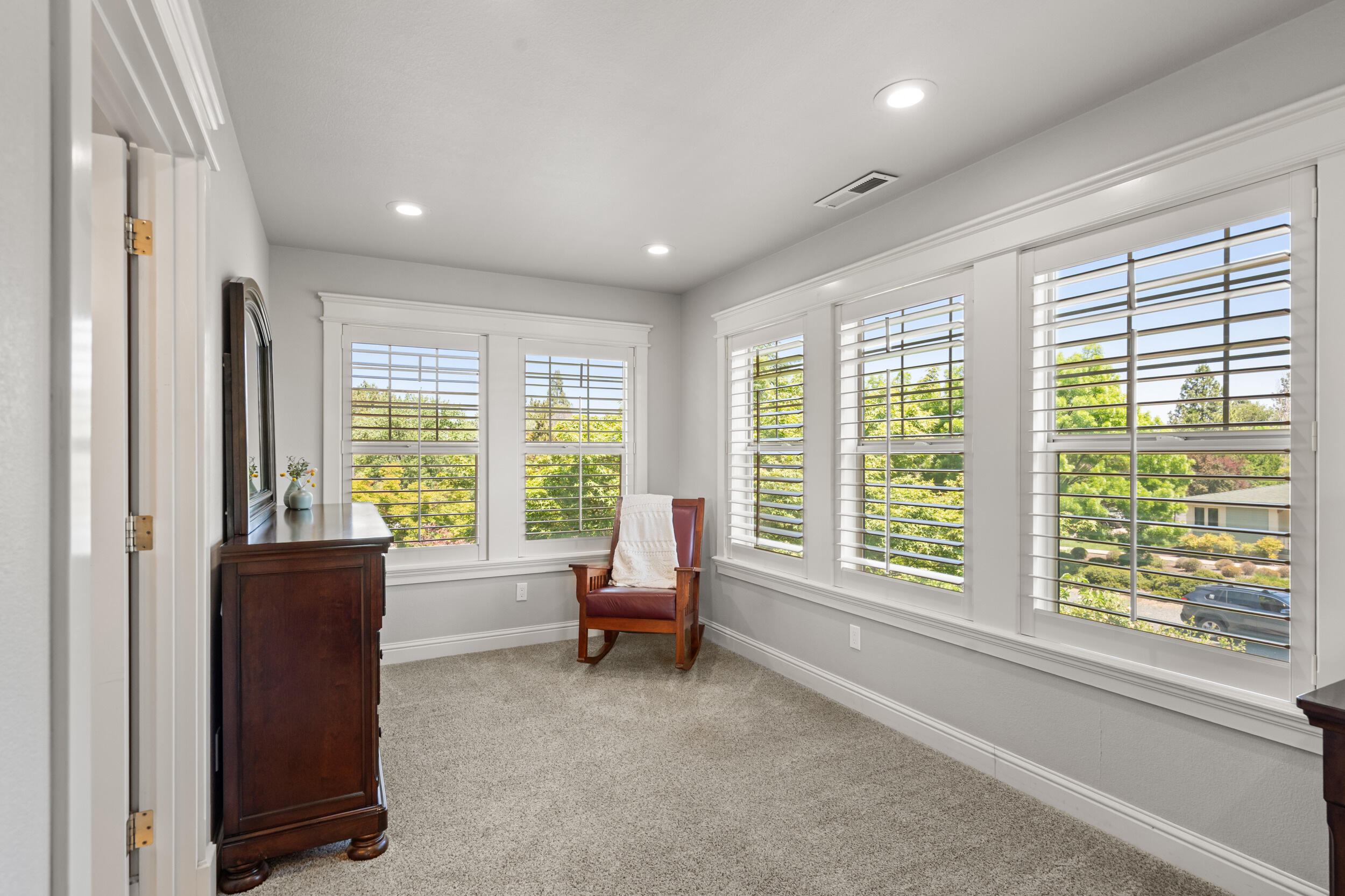 880 Singler Lane
