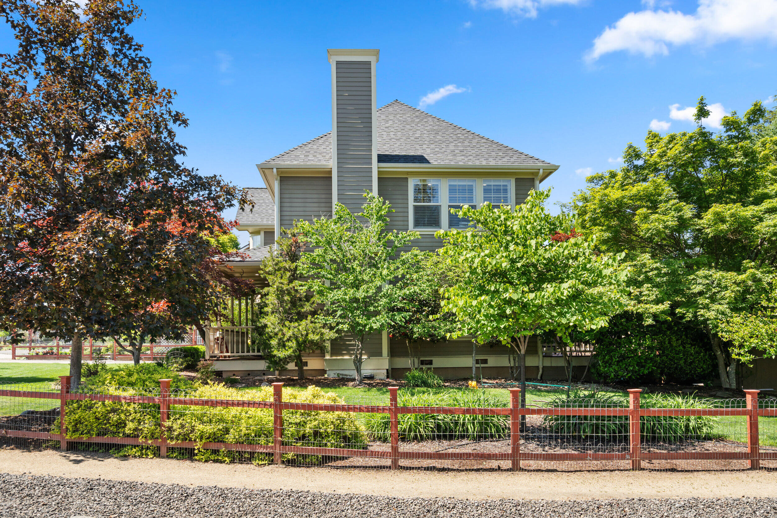 880 Singler Lane