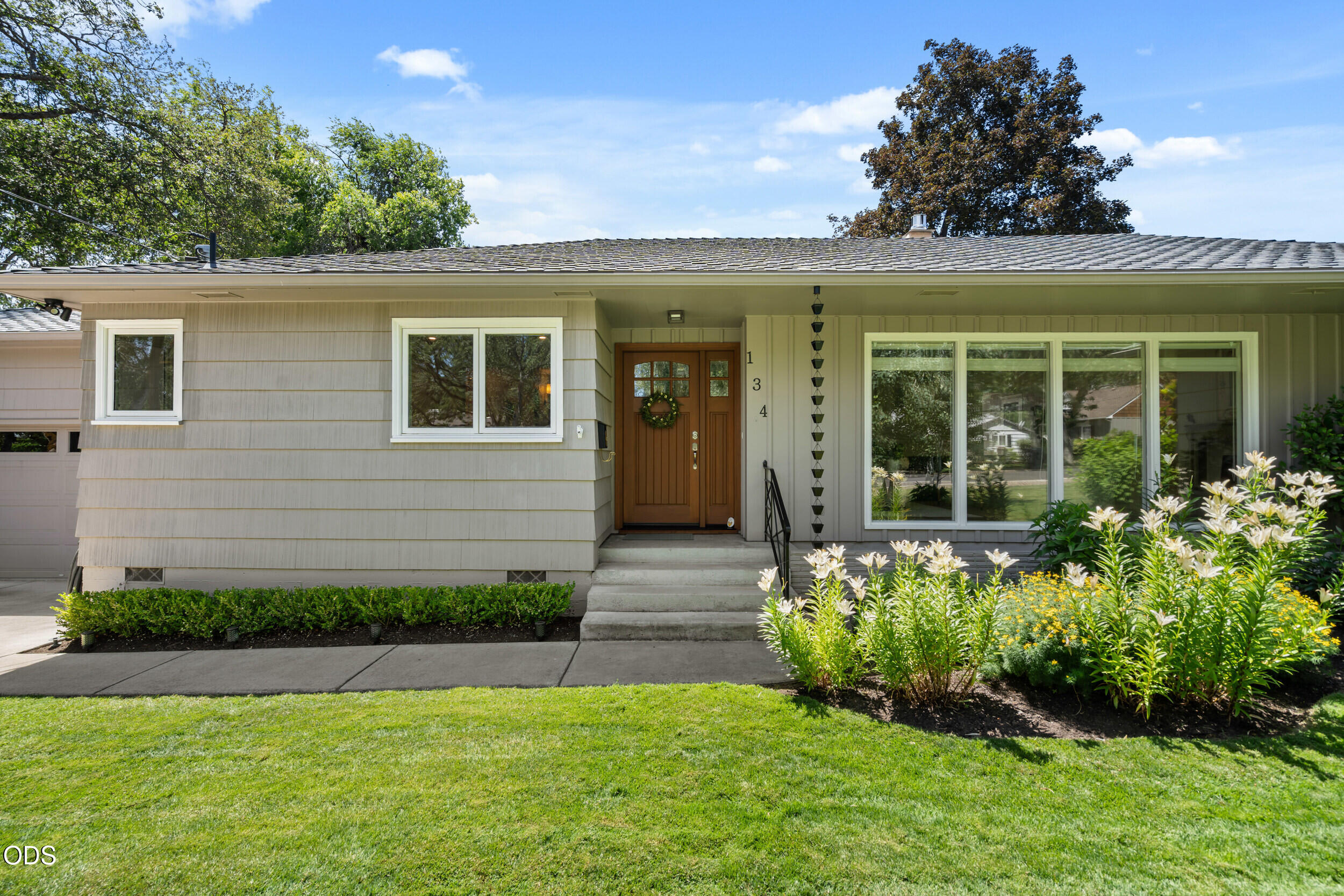 134 White Oak Drive