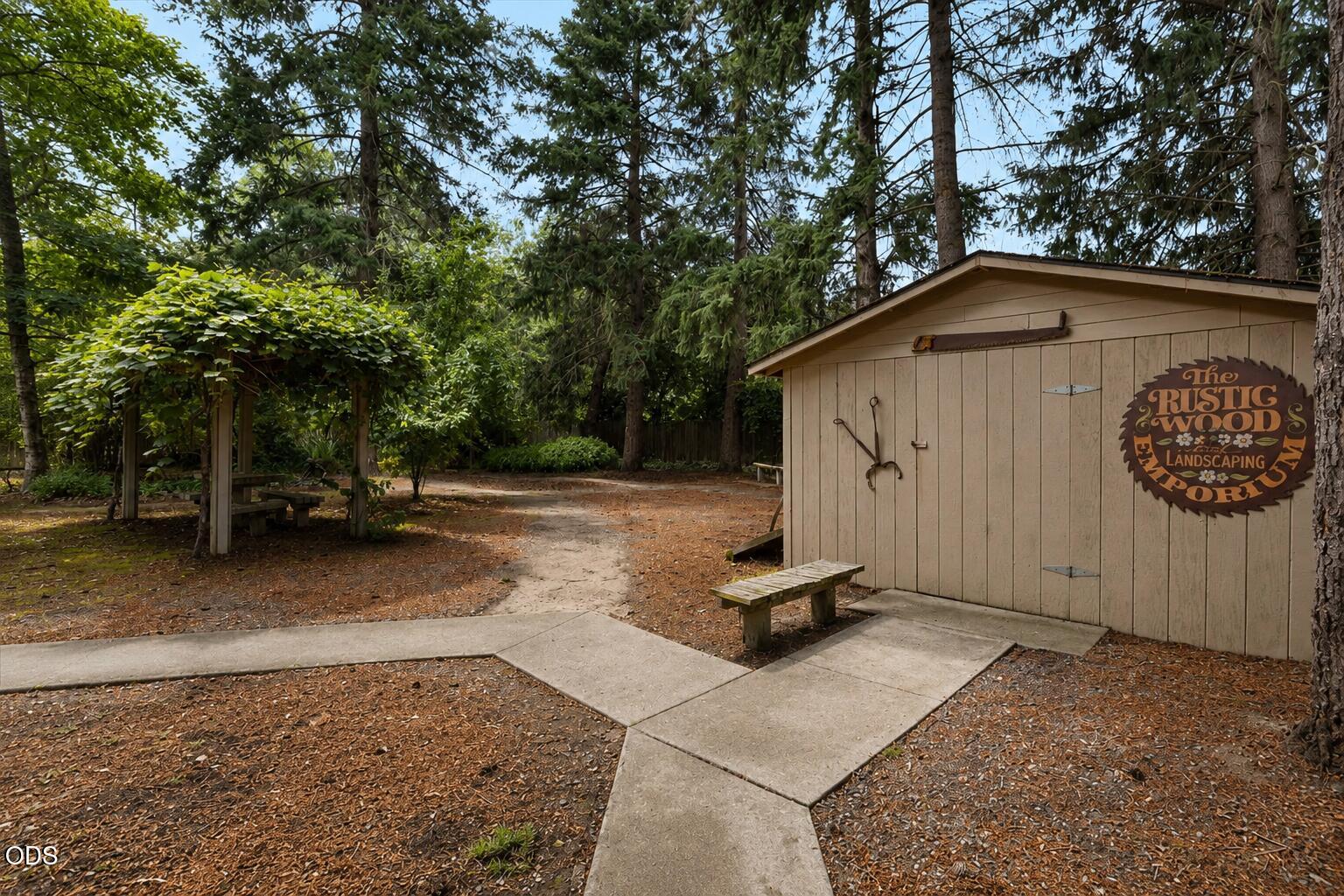 2618 Syringa Drive