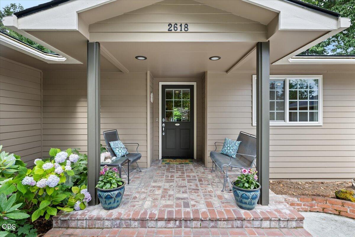 2618 Syringa Drive