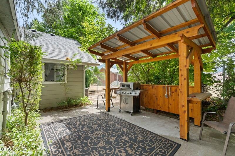415 Berglund Street