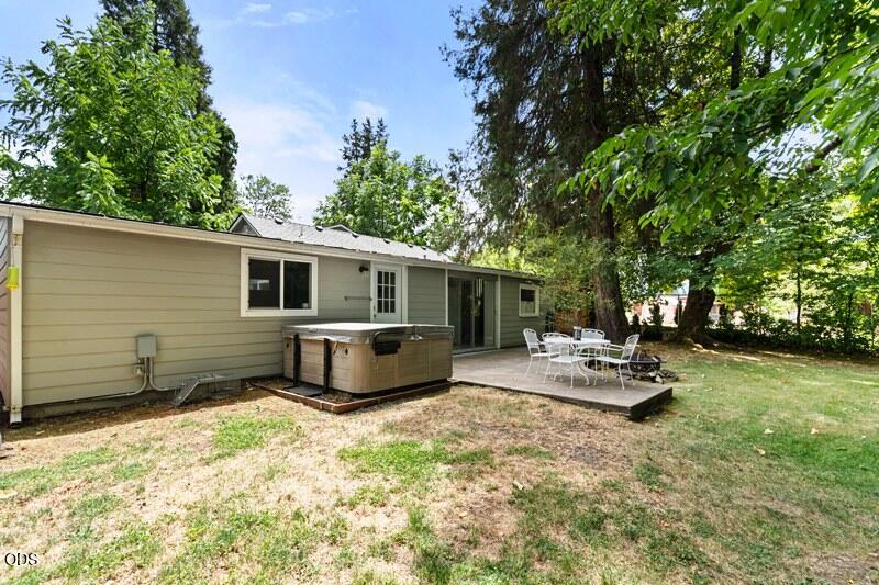 415 Berglund Street