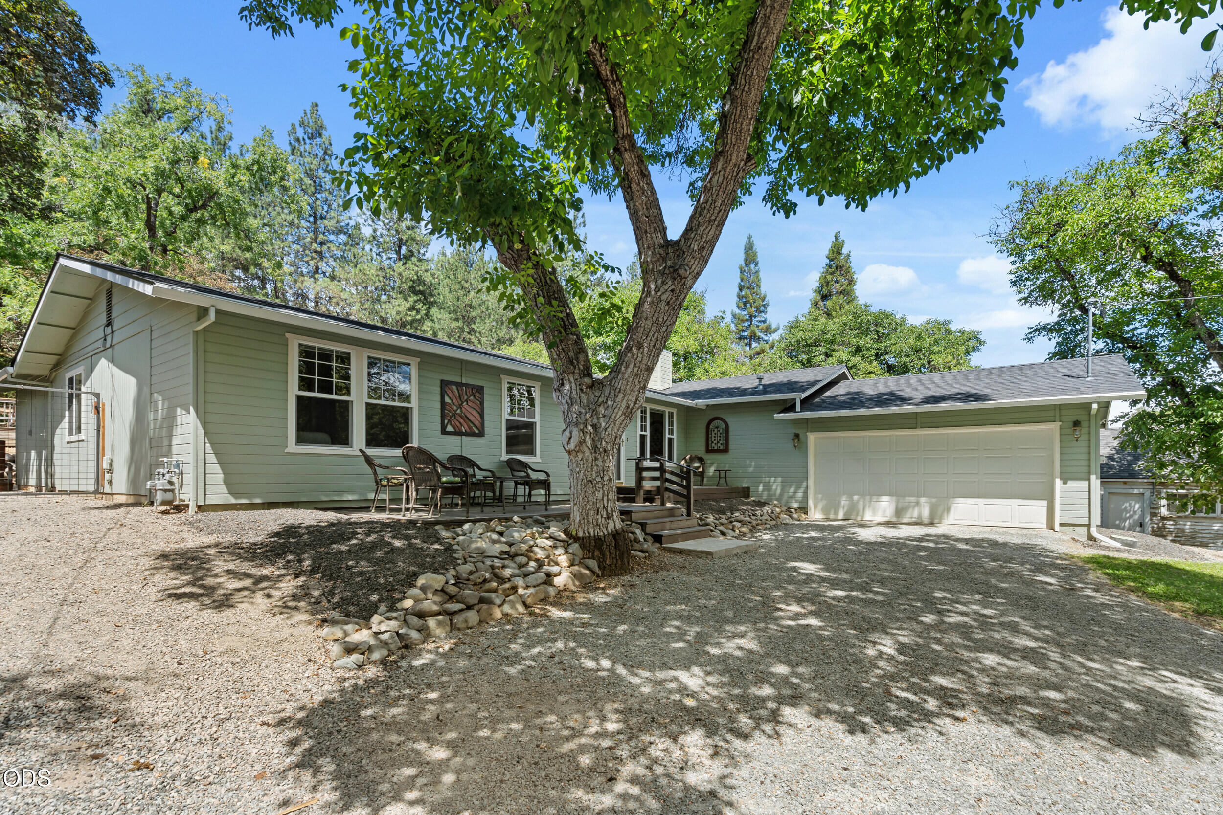 832 S 3rd Street