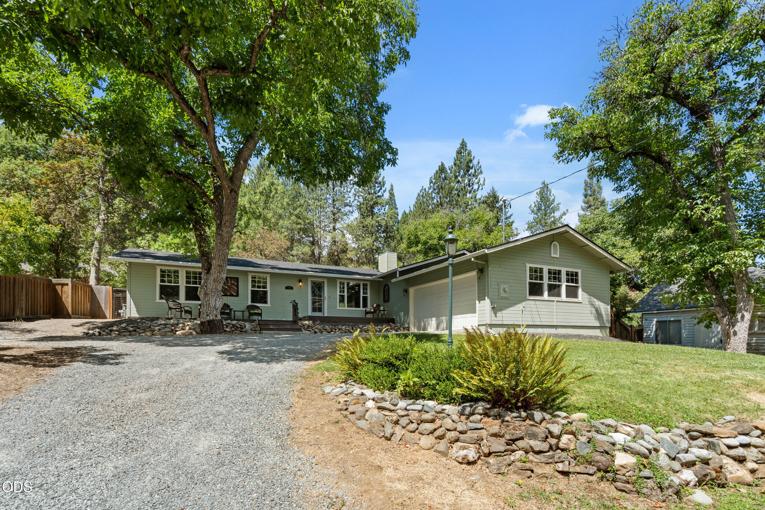 832 S 3rd Street