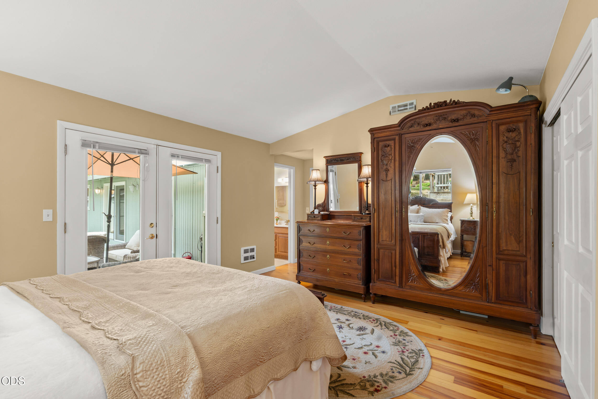 832 S 3rd Street