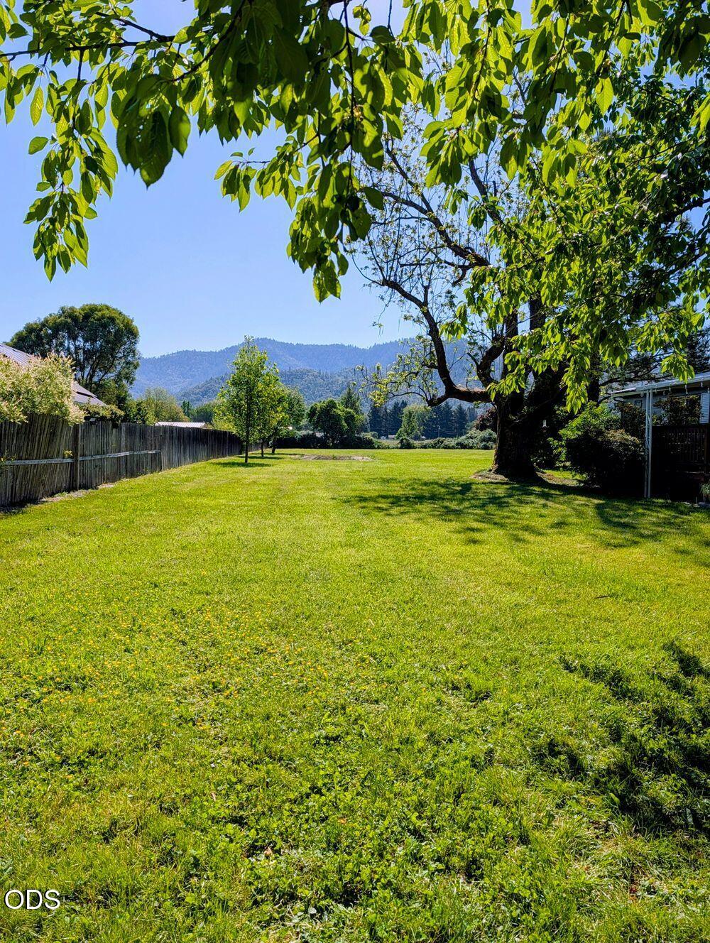 3745 Rogue River Highway