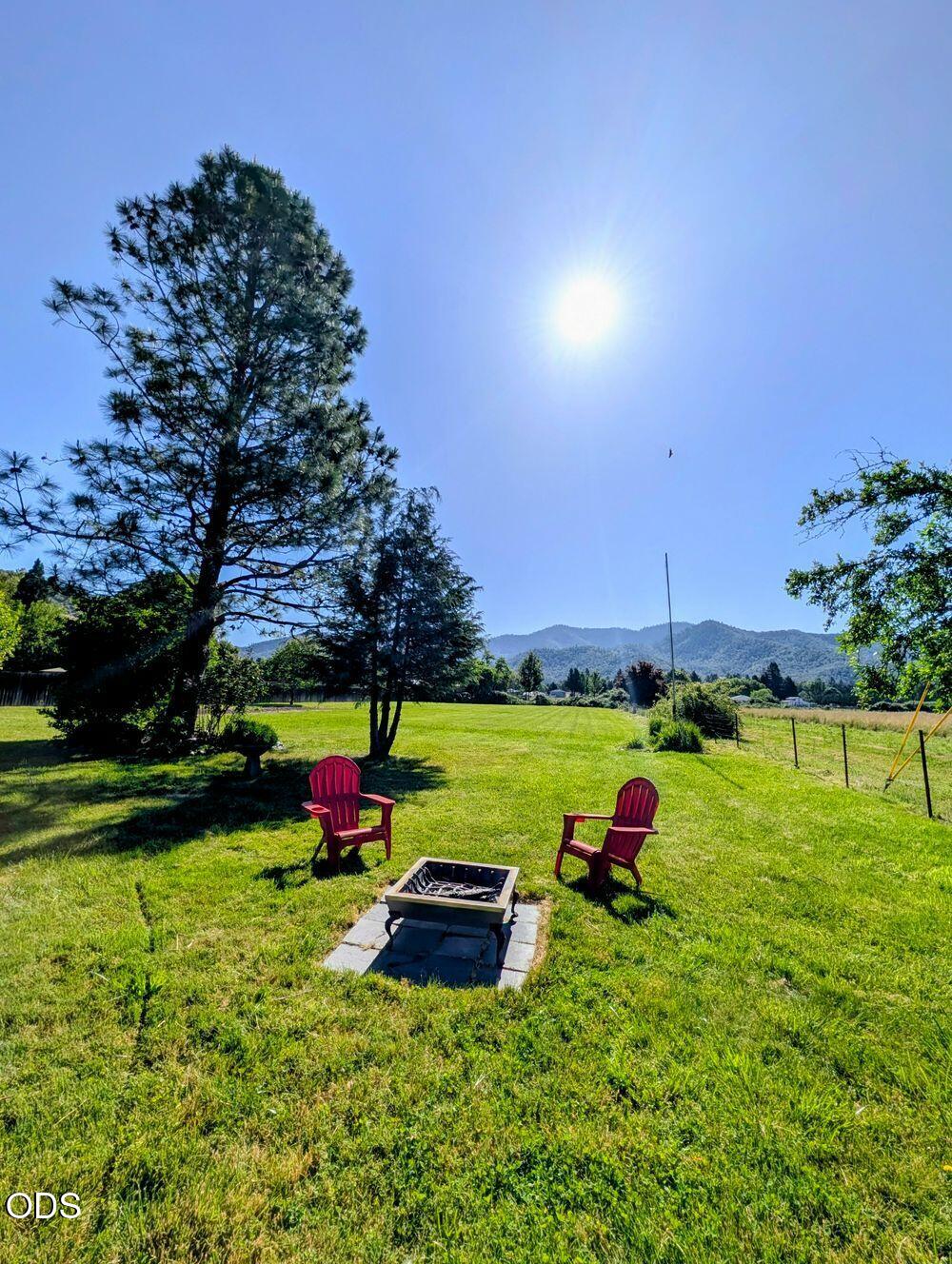 3745 Rogue River Highway
