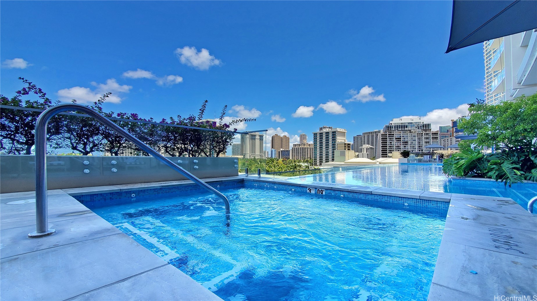 2139 Kuhio Avenue 2401