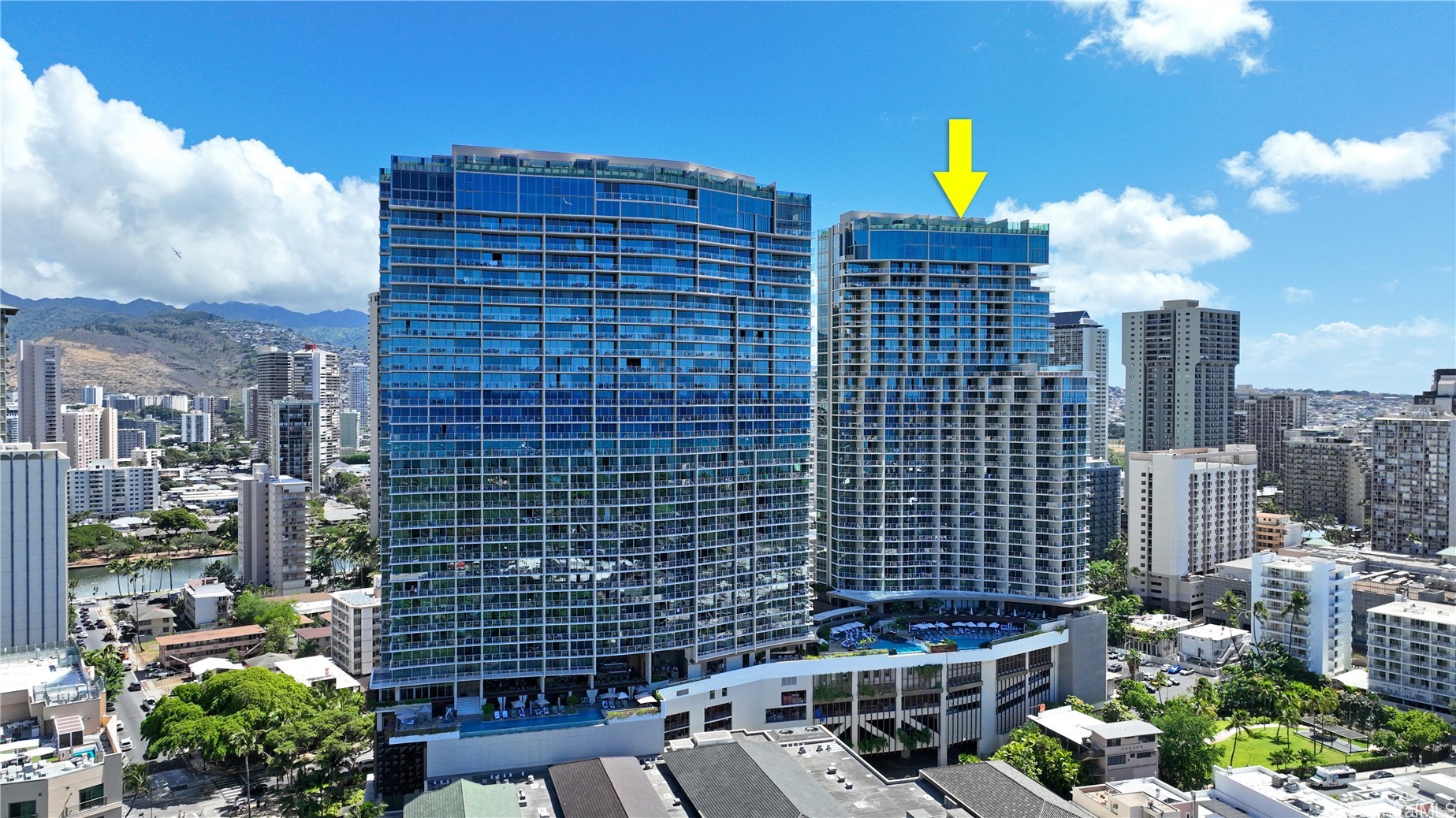 2139 Kuhio Avenue 2401