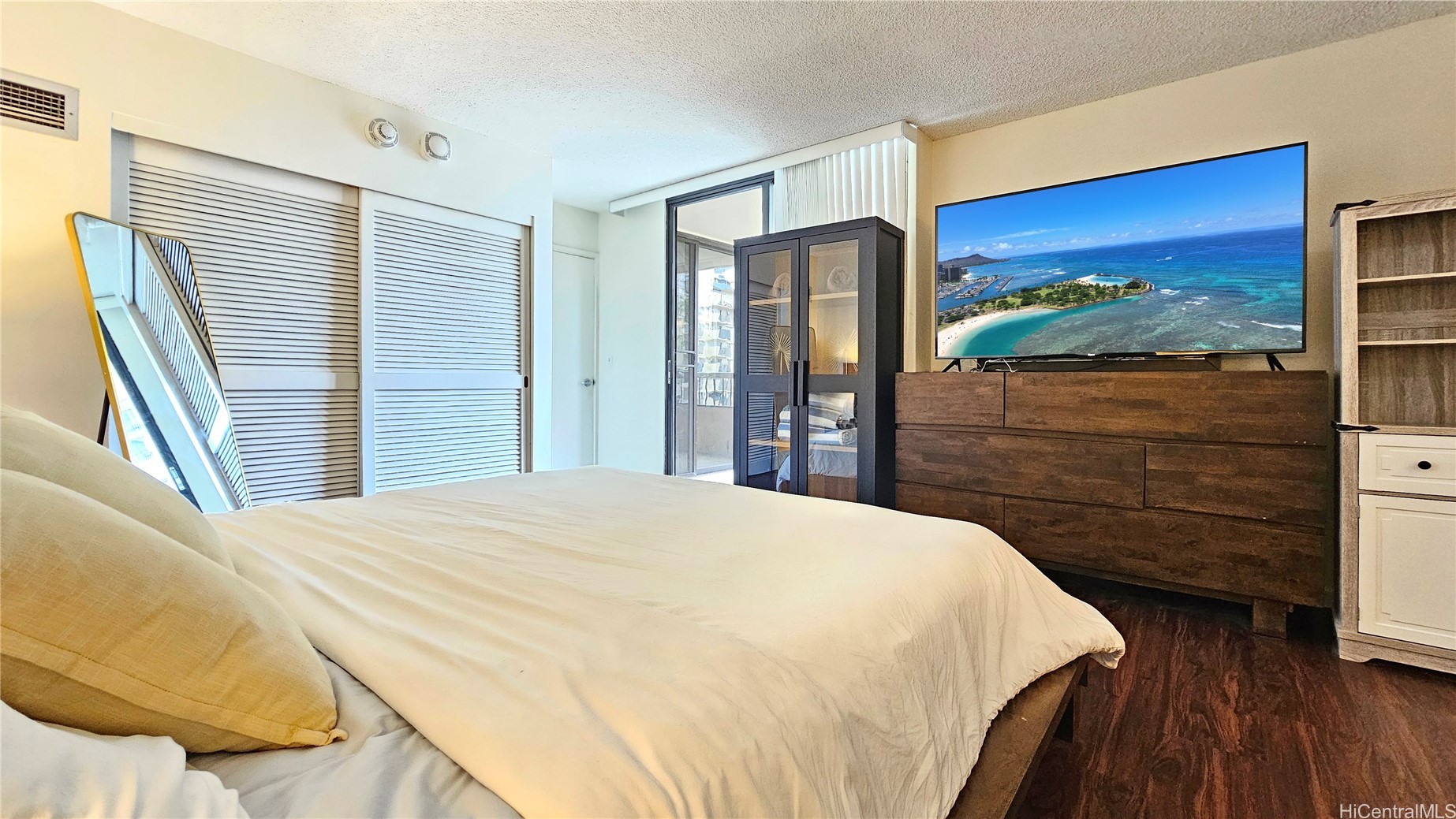 2215 Aloha Drive DH405