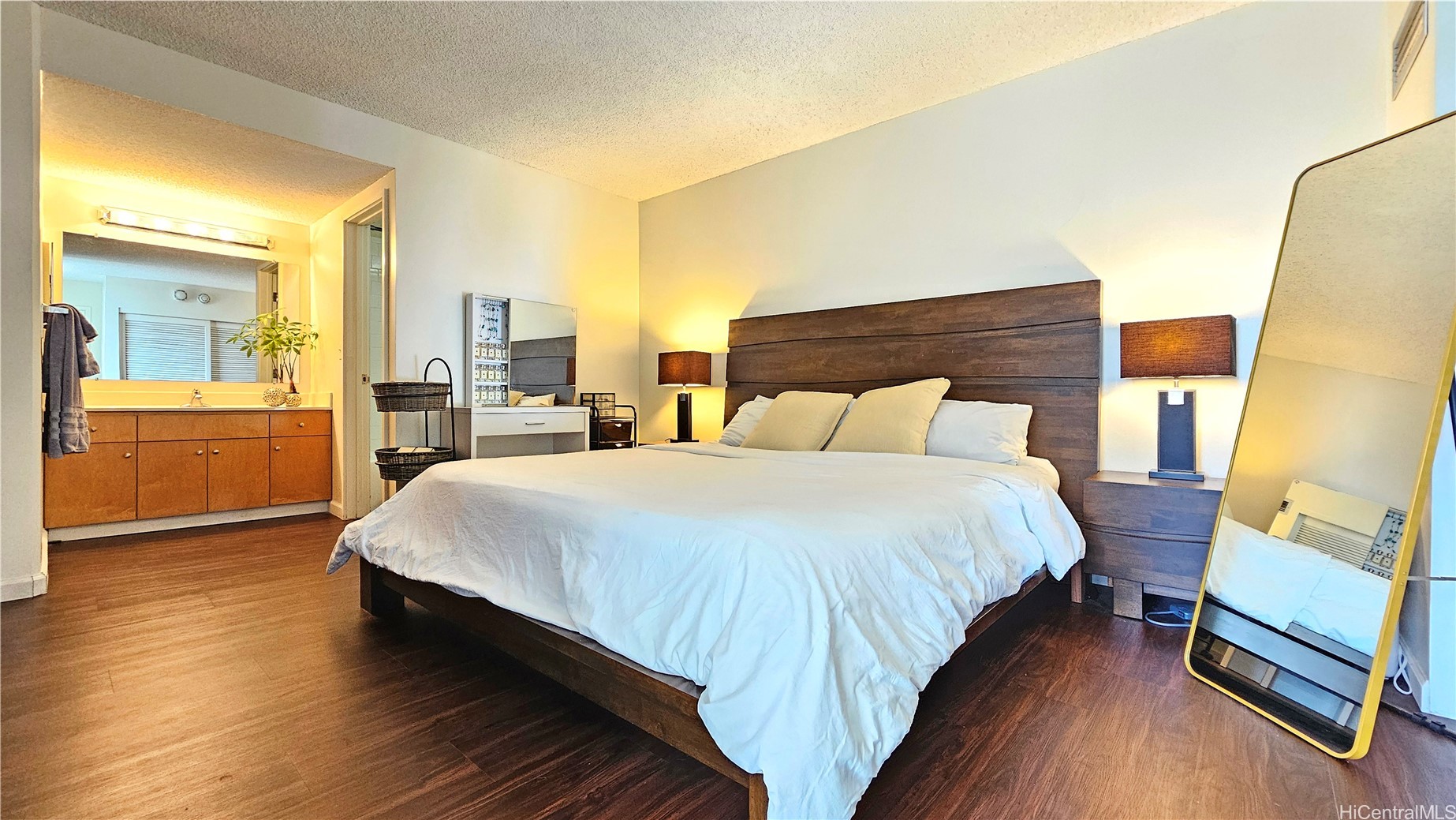 2215 Aloha Drive DH405