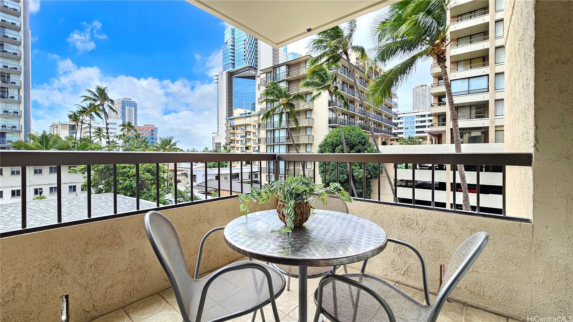 2215 Aloha Drive DH405
