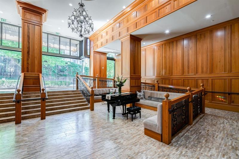 2233 Peachtree Road NE Unit 403