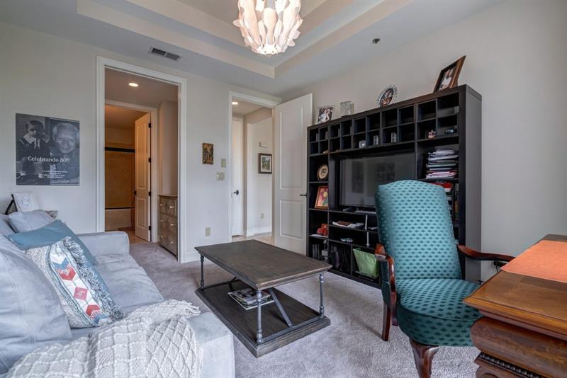 2233 Peachtree Road NE Unit 403