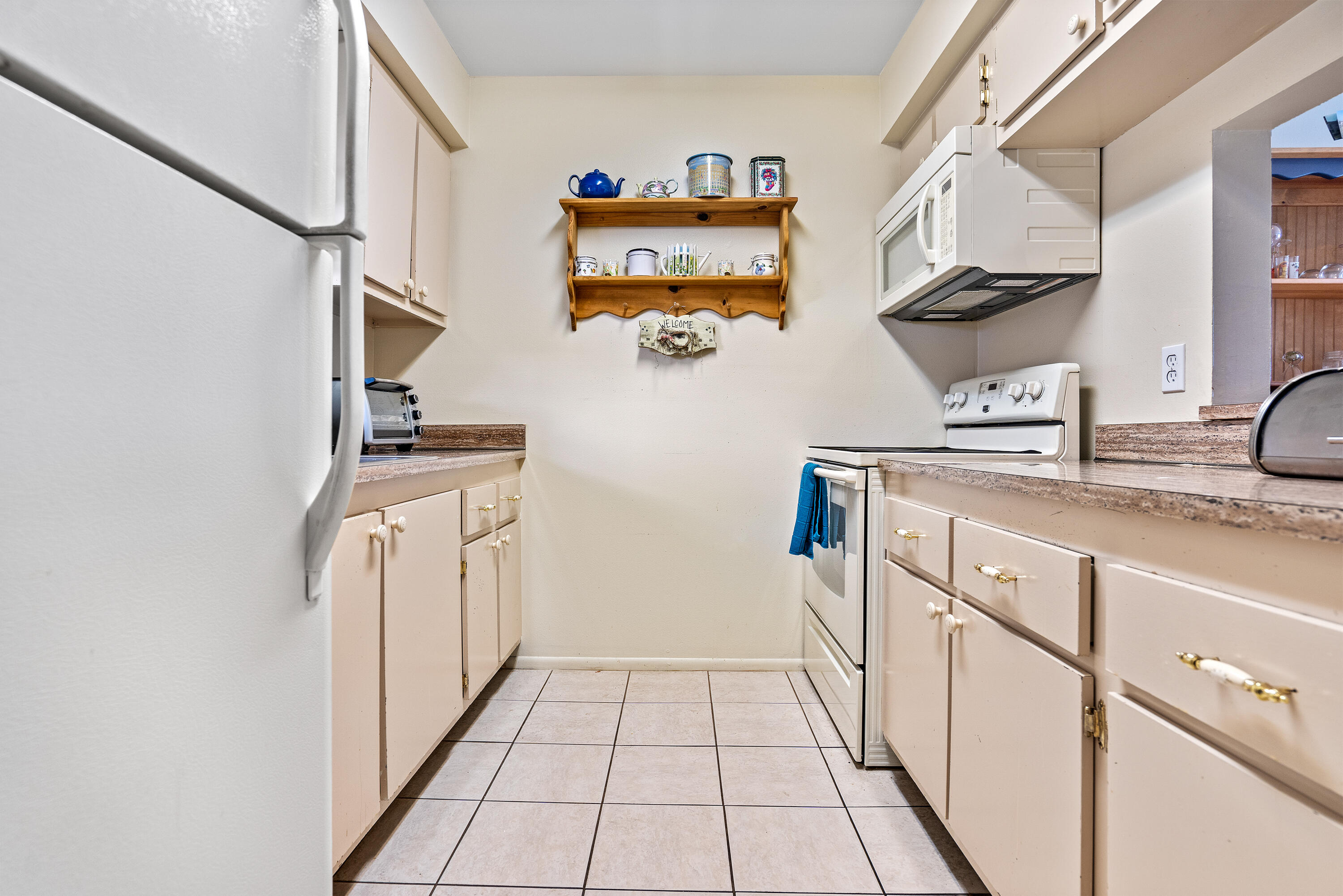 12019 W Greenway Drive 205