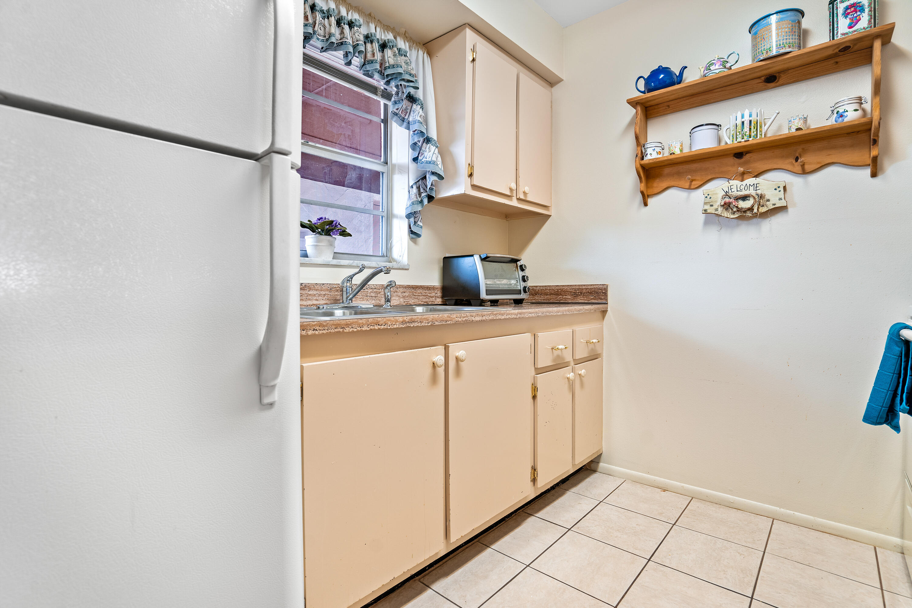 12019 W Greenway Drive 205