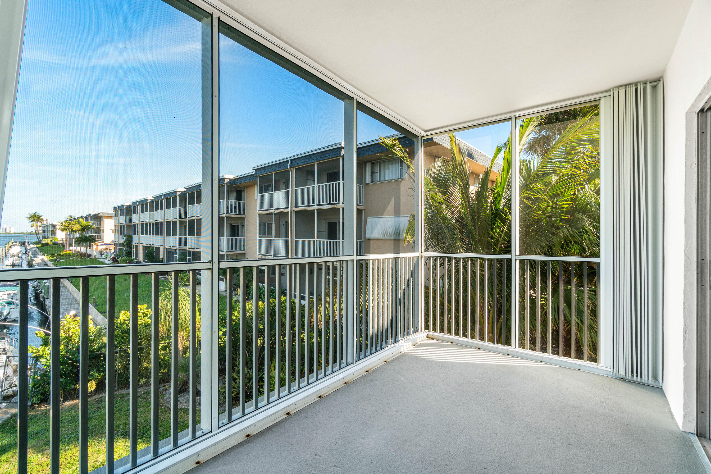 236 Castlewood Drive 208