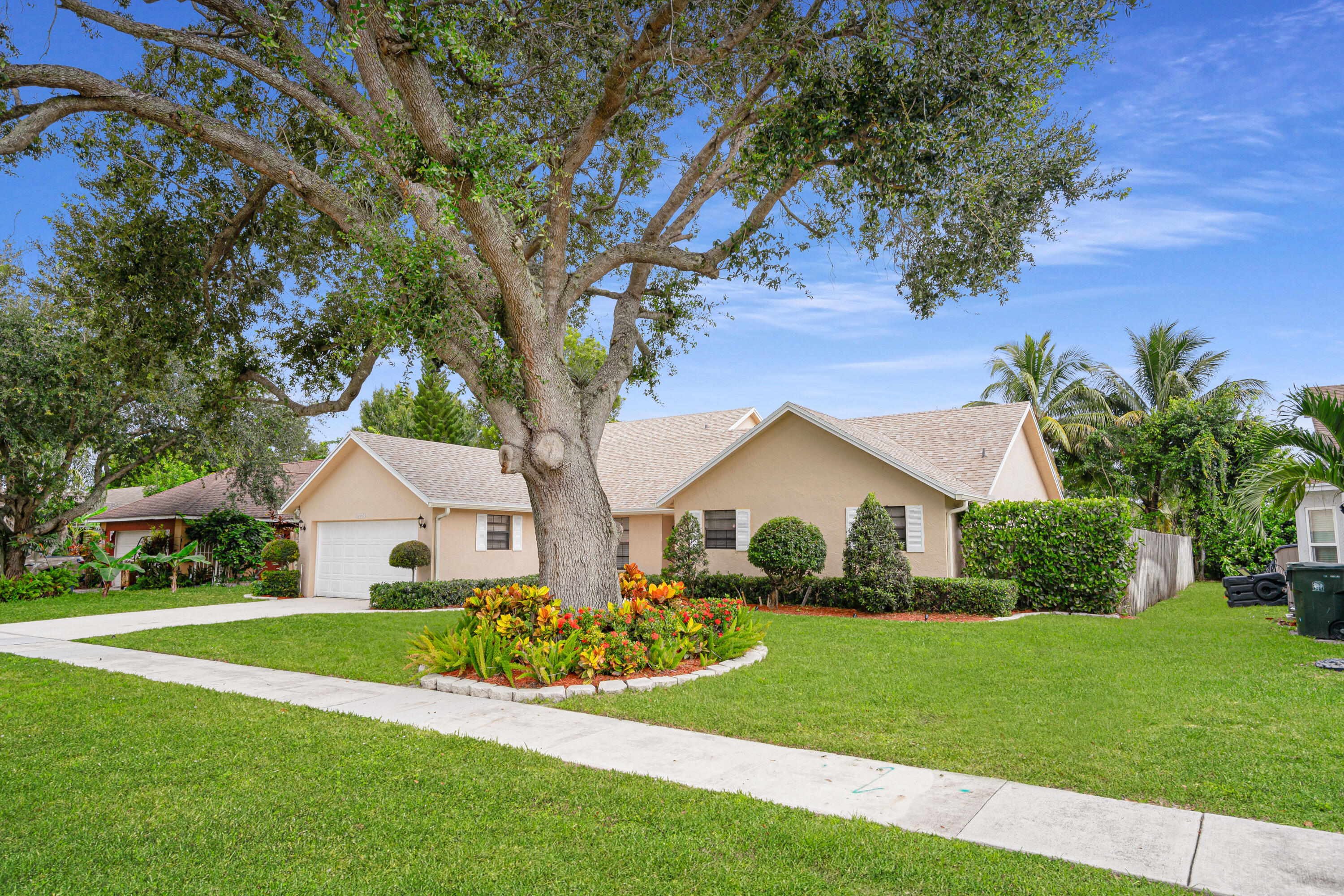 12275 Sannenwood Lane