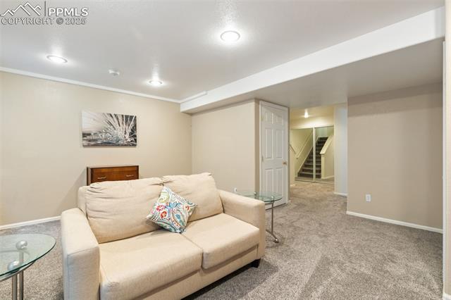 5511 Sunshade Point