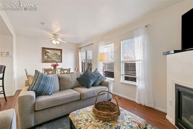 5511 Sunshade Point