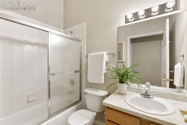 3263 Chestnut Glen Lane