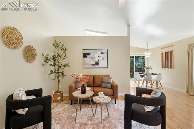 3263 Chestnut Glen Lane