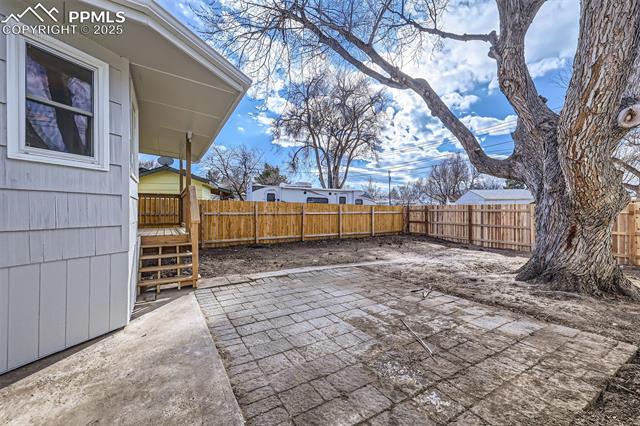 2894 Merry Lane