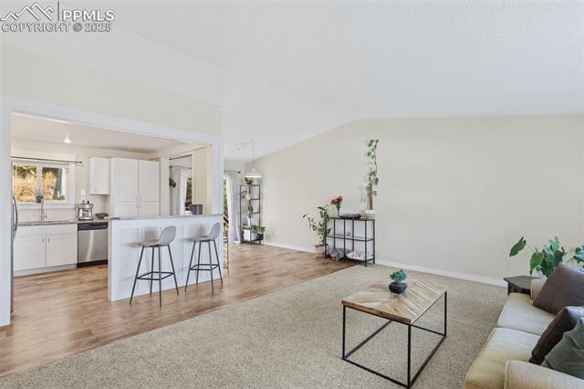 5475 Villa Circle