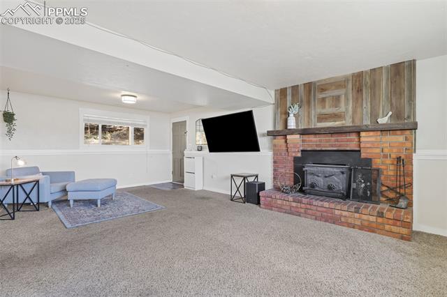 5475 Villa Circle