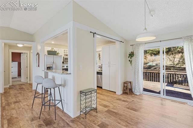 5475 Villa Circle