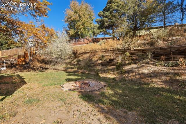 5475 Villa Circle
