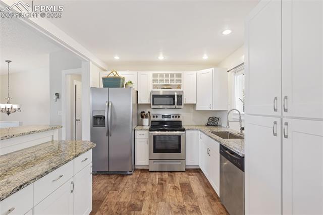 5475 Villa Circle
